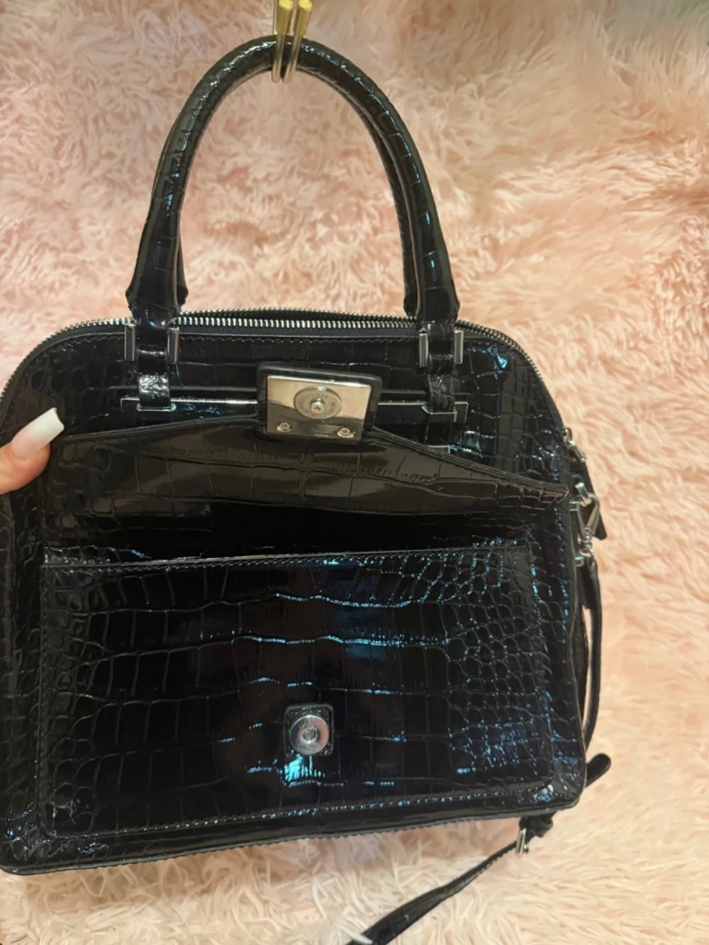 Guess purse